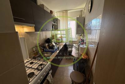 Apartament cu 3 camere semidecomandat, mobilat în Craiovița Nouă - 5