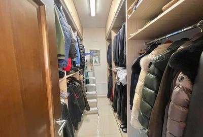 Casă cu 7 camere cu Garaj în Dămăroaia - 31