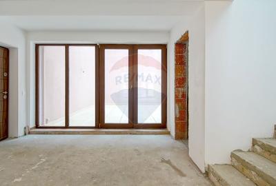 Penthouse cu 4 camere semidecomandat în Schei - 14