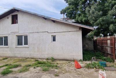 Casă individuală cu 4 camere cu Canalizare în Bereasca - 1