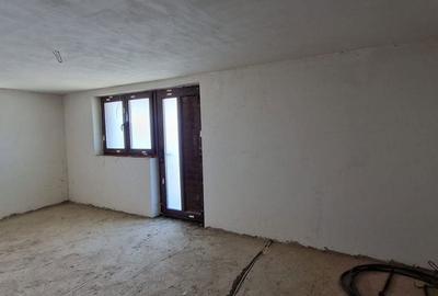 Casă cu 10 camere cu Teren 2700 Mp în Fălticeni - 5