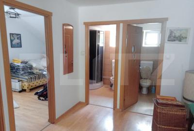 Casă cu 5 camere cu Teren 745 Mp în Central - 3