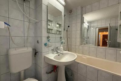 Apartament cu 4 camere decomandat, mobilat în Circumvalațiunii - 8
