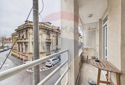 Apartament cu 4 camere decomandat în P-ța Unirii - 22