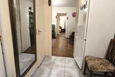 Vanzare apartament 2 camere parter strada principala Podu Ros - 9