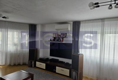 Apartament cu 4 camere decomandat, mobilat în Turda