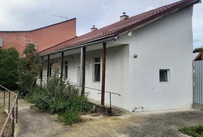 Vand casa in zona centrala Vand casa in zona centrala - 2