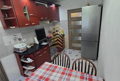 Apartament cu 3 camere decomandat în Central - 2