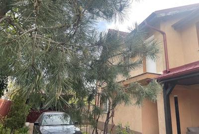Casă cu Teren 300 Mp în Central - 2