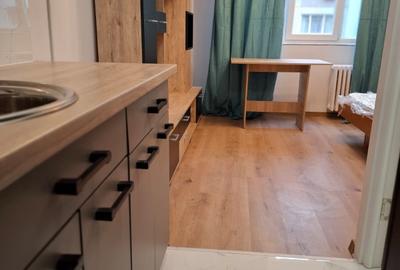 Camera de camin cu baie proprie,etaj 2,zona Bularga,totul nou - 9