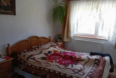 Vand apartament 2 camere la munte, in Zarnesti (Blocuri), jud. Brasov. Decomandat, 52 mp, et. 4 - 10