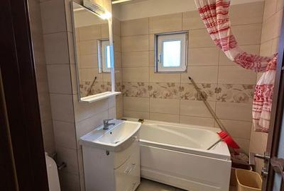 Apartament cu 3 camere decomandat în Central - 8