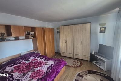 Casă cu 5 camere cu Teren 662 Mp în 1 Mai - 10