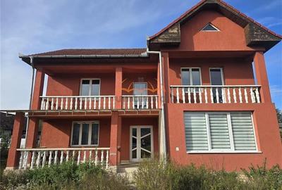 Casa de vanzare in Fundatura front 25m la E576/ 1C. - 3