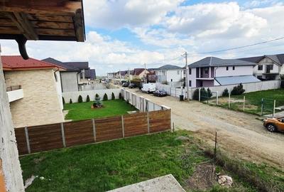 Casă cu 4 camere în Păulești - 12