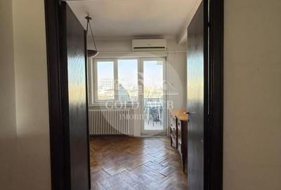 Apartament cu 3 camere circular în P-ța Universității - 15