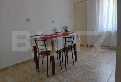 Apartament cu 3 camere, 70mp, etaj 3/4, zona Dumbrava 2 - 5