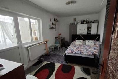 Garsonieră decomandată în Central - 3