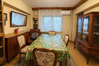 Apartament cu 4 camere semidecomandat în Calea București - 1