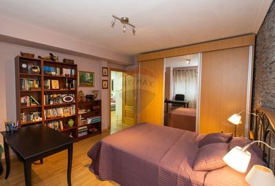 Apartament cu 3 camere de vanzare, mobilat-utilat, Confort City - 10