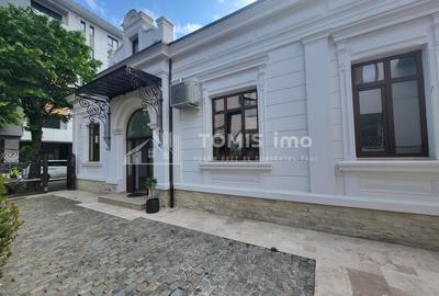 Vila eleganta restaurata – ideala pentru birouri – Str. Dacia nr. 4, Central - 1