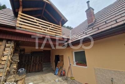 Casă cu 3 camere cu Canalizare în Rășinari - 11