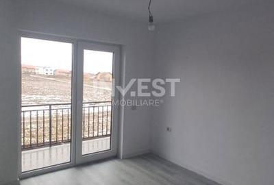 Casă cu 5 camere cu Canalizare în Central - 3