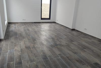 Casă individuală cu 4 camere cu Canalizare în Central - 21