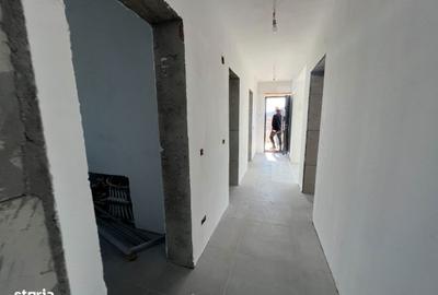 Casă cu 4 camere în Mărăcineni - 2