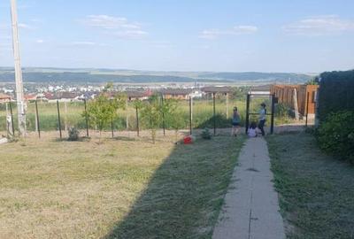 Teren 500 mp si Casuta de Vacanta - 1