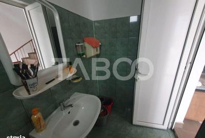 Spațiu comercial, de 1,500 mp, în Central - 7