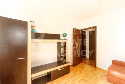 Vânzare, apartament, 3 camere, etaj 1, Str. Cristea Mateescu - 12