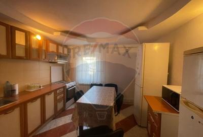 Apartament de inchiriat - 2 camere, Craiovita Noua (zona Fortuna) Apartament de inchiriat - 2 camere, Craiovita Noua (zona Fortuna) - 6