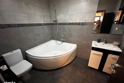 Apartament cu 2 camere în Păcii