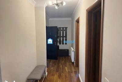 Apartament cu 2 camere, mobilat în Tractorul - 3