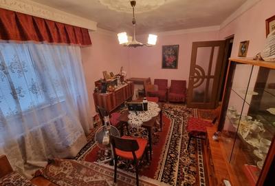 Apartament cu 3 camere decomandat în Mioriței - 5