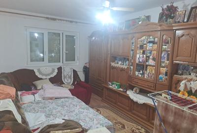 Apartament cu 2 camere decomandat în Aradului - 4