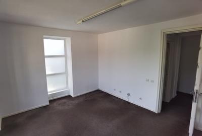 Birou, de 50 mp, în P-ța Muncii - 2