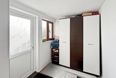 Casă individuală cu 3 camere cu Canalizare în Km 5 - 9