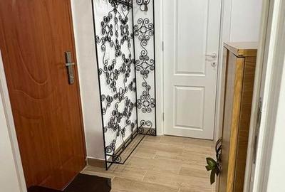 Apartament cu 2 camere decomandat în Cornișa - 5