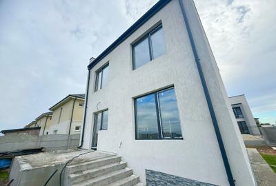 Vila individuala zona centrala / 5 Camere / 3 Bai  / Teren 280 mp Vila individuala zona centrala / 5 Camere / 3 Bai  / Teren 280 mp - 5