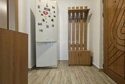 Apartament cu 3 camere decomandat în Tei - 17