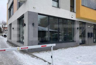 Spațiu comercial, de 95 mp, în Lotus - 4