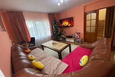 Casă cu 7 camere cu Teren 550 Mp în Dudeștii Noi - 2