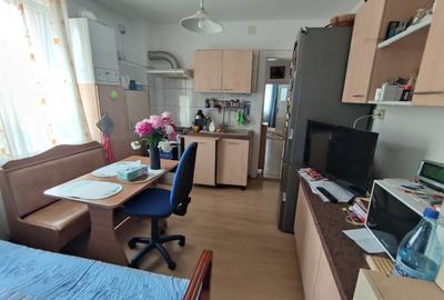 Casă individuală cu 3 camere cu Canalizare în Florilor - 8