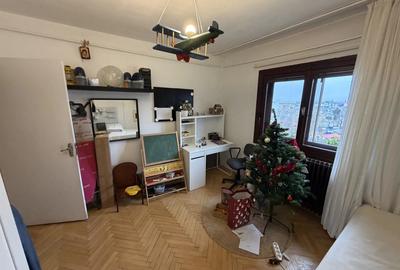 Decomandat. La 2 pasi de Shopping City. 2 bai. - 17