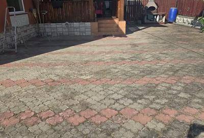 Casă cu 5 camere cu Teren 1159 Mp în Ceangăi - 9