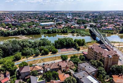 Casa pe Faleza Mure?ului - 12