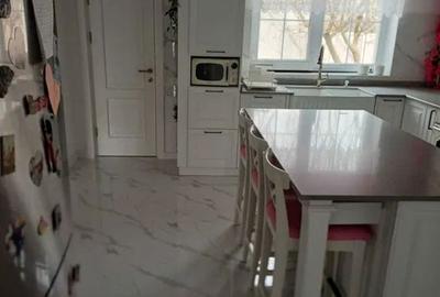 Casă cu 4 camere cu Teren 1020 Mp în Agigea - 1