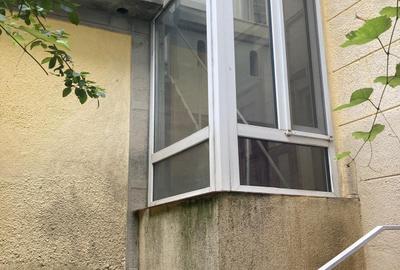 Casă individuală cu 3 camere în Central